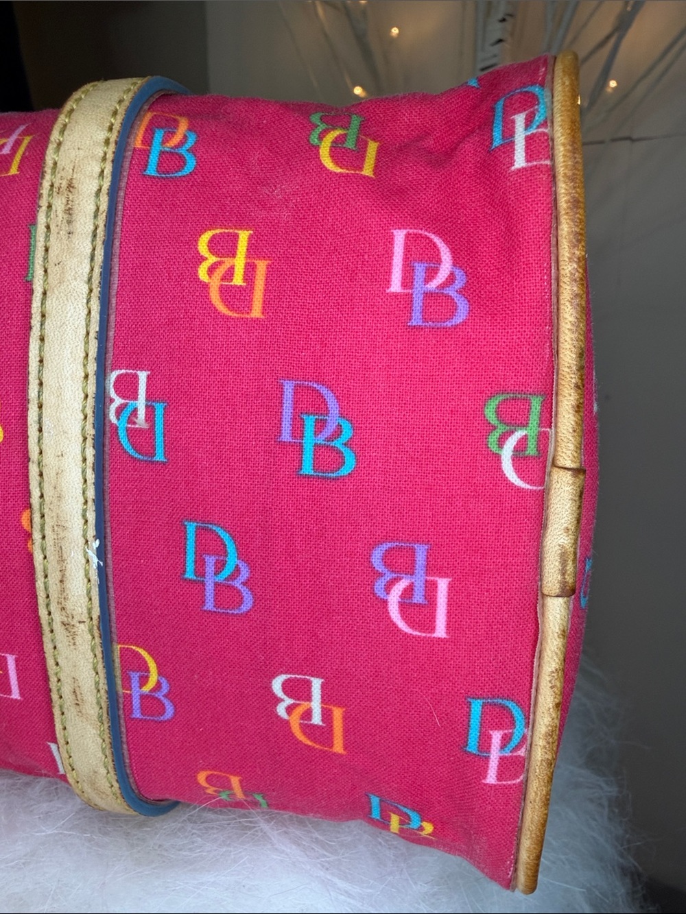 Dooney &Bourke monogrammed canvas w/leather trim and  handle barrel bag - Picture 7 of 11